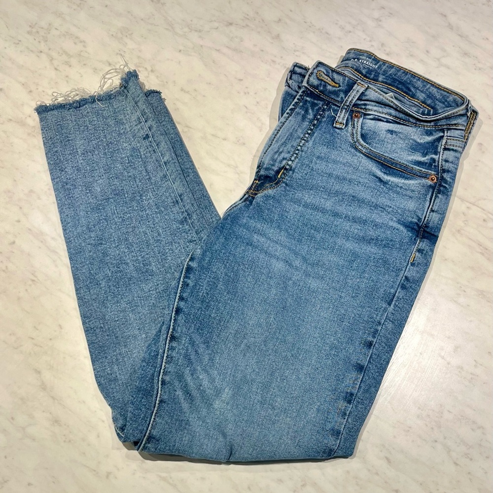 Sz 4 Old Navy OG Straight Secret Smooth Jeans - 99% Cotton - Ankle Length